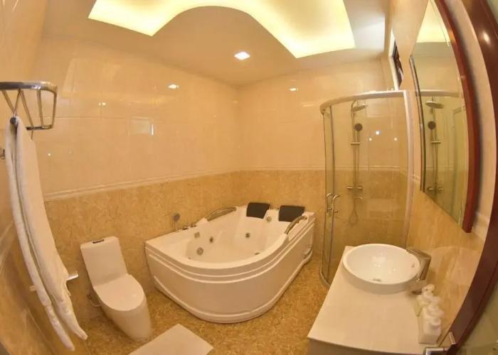 Calyx Grand Fuvahmulah Guest house