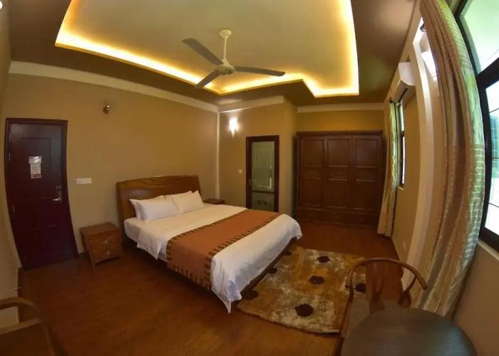 Calyx Grand Fuvahmulah Guest house