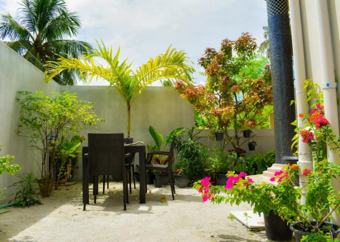 Calyx Grand Fuvahmulah Guest house