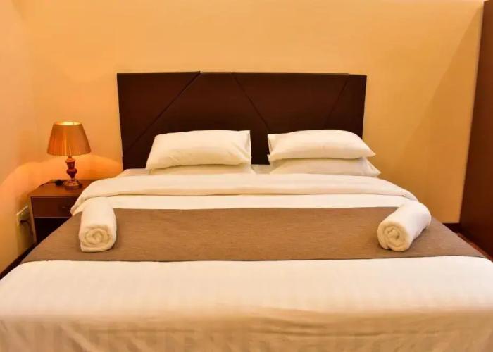 Isle Royal Inn