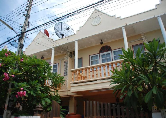 Baan Khun Nong