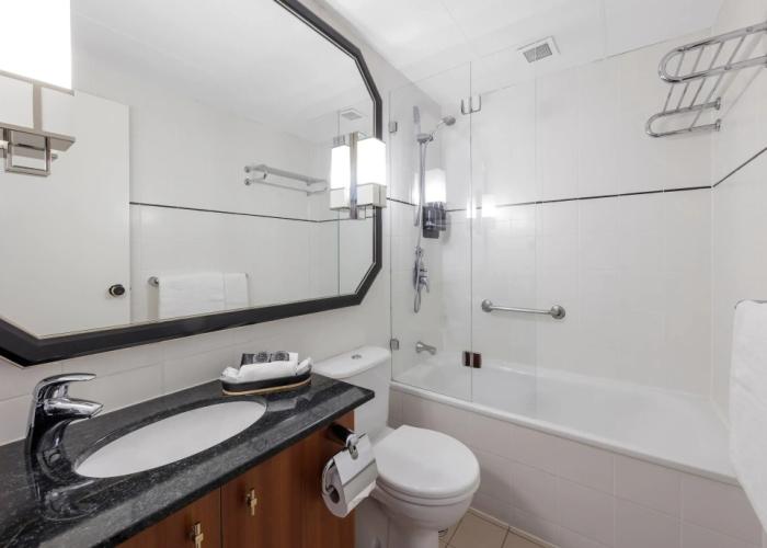 Ramada by Wyndham Diplomat Canberra