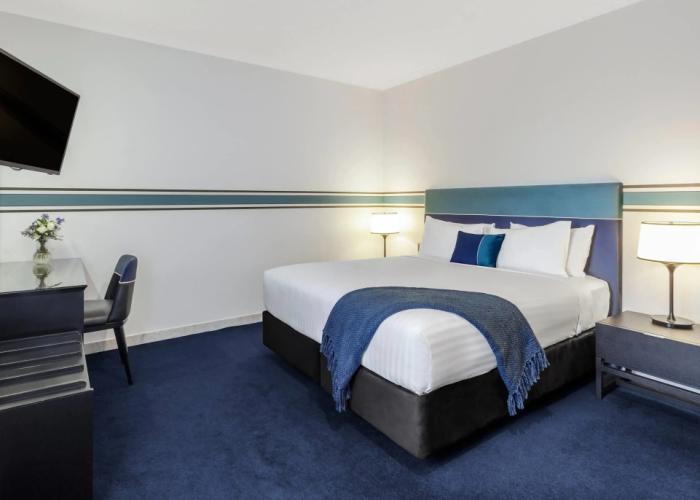 Ramada by Wyndham Diplomat Canberra