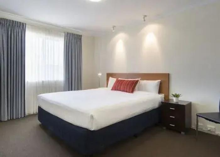 Premier Hotel & Apartments