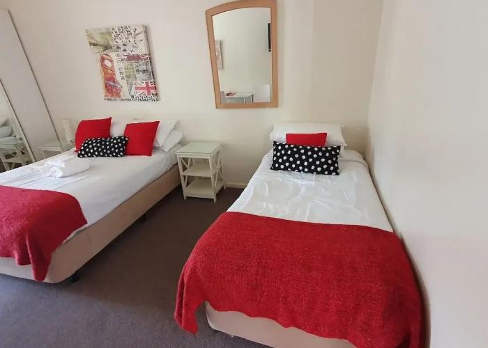 Griffith Studio Canberra - free parking