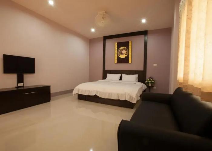 Chiang Kham Grand Villa