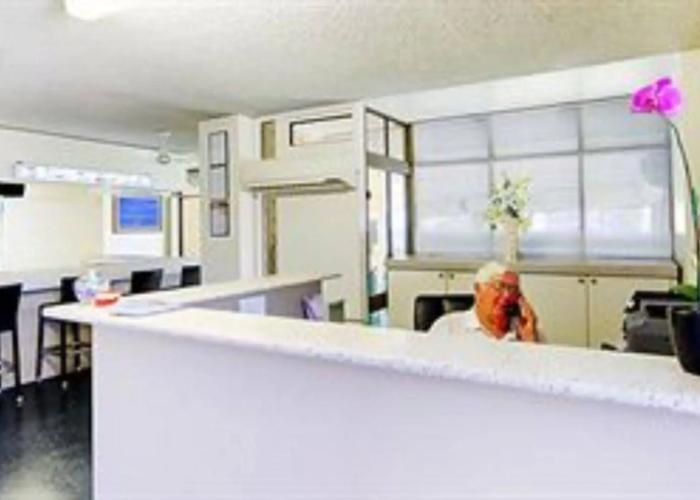 Raintree Motel