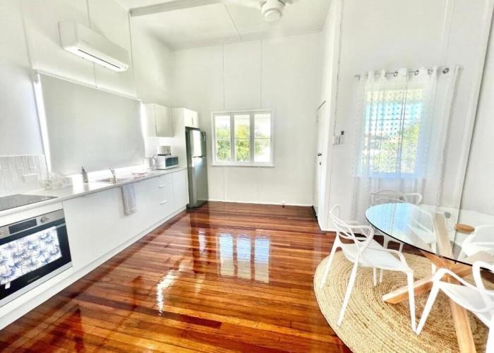 Townsville Suites