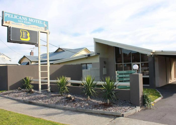 Pelicans Motel San Remo