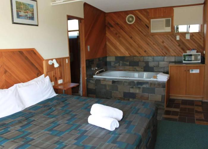 Pelicans Motel San Remo