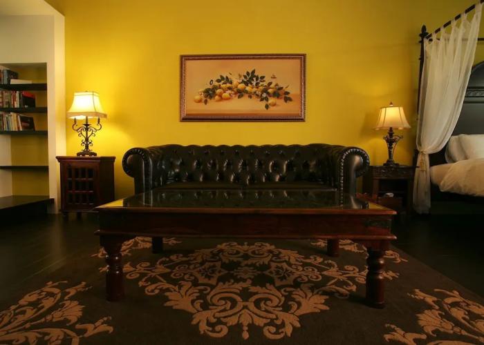 Juhu Farmstay