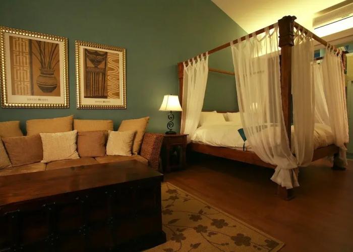 Juhu Farmstay