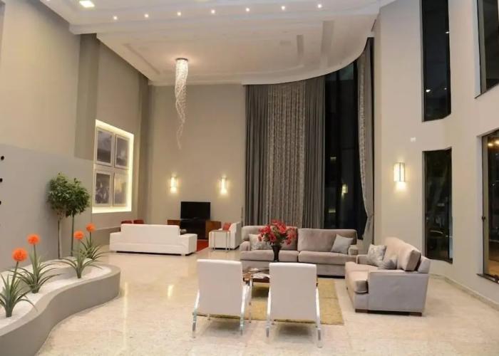 Excellence Plaza Hotel