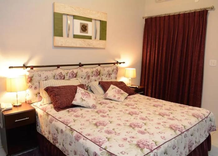 Excellence Plaza Hotel