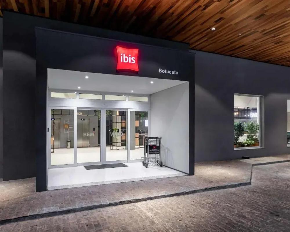 Ibis Botucatu