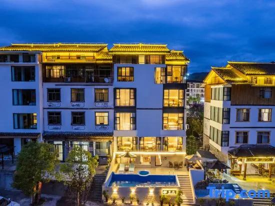 Qianhuan·evelyn·Wangshan Light Luxury Pool Homestay (Libo Xiaoqikong East Gate)