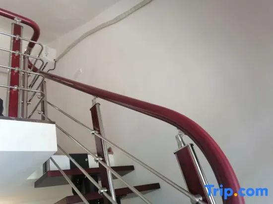 Yuping Yuanshan Host Inn
