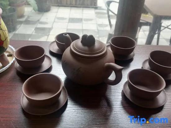 Yuping Yuanshan Host Inn