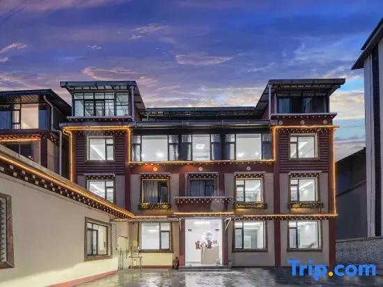 Kangding Xinyue Homestay