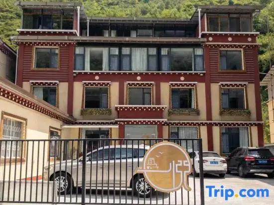 Kangding Xinyue Homestay