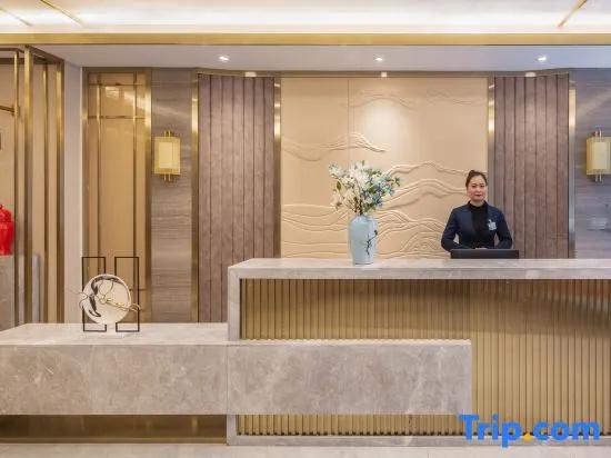 Kangding Love Song Plaza Yoyo City Gesang Flower Hotel