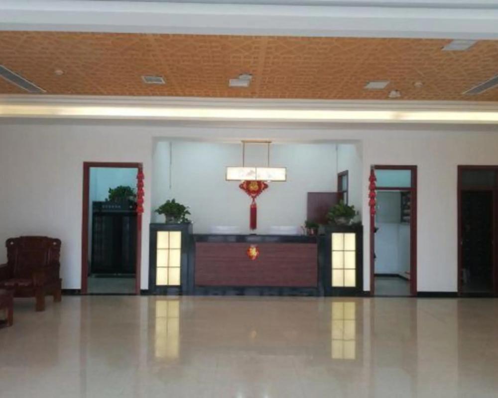 Minghu Hotel