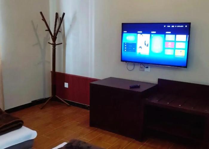 Minghu Hotel