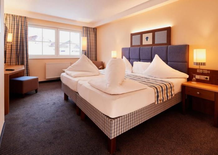 Mandarina Hotel Luxembourg Airport ( Ex Campanile)