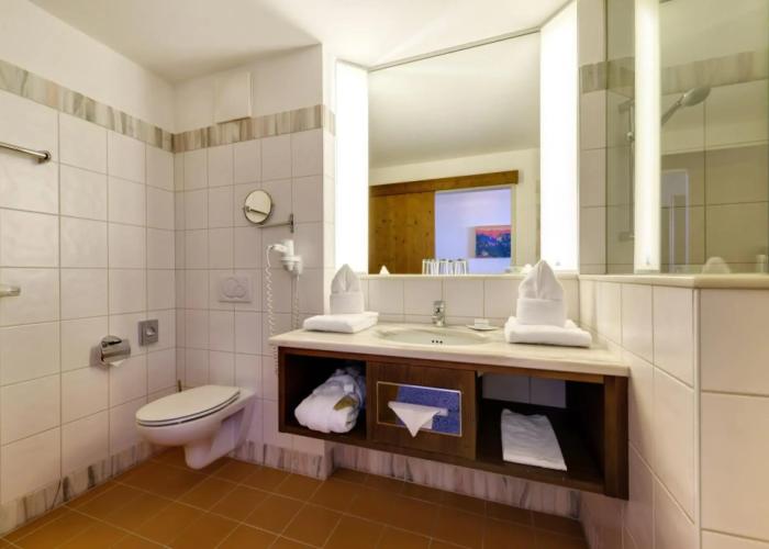 Mandarina Hotel Luxembourg Airport ( Ex Campanile)