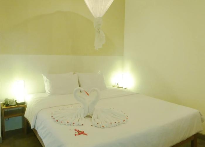 Mekong Riverside Boutique Resort & Spa