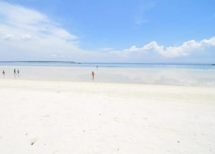 Beach Placid Resort