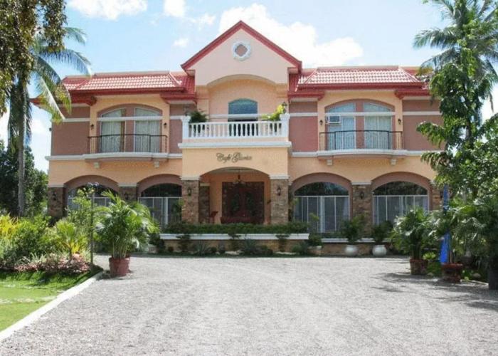 San Remigio Beach Club Sports and Leisure Resort