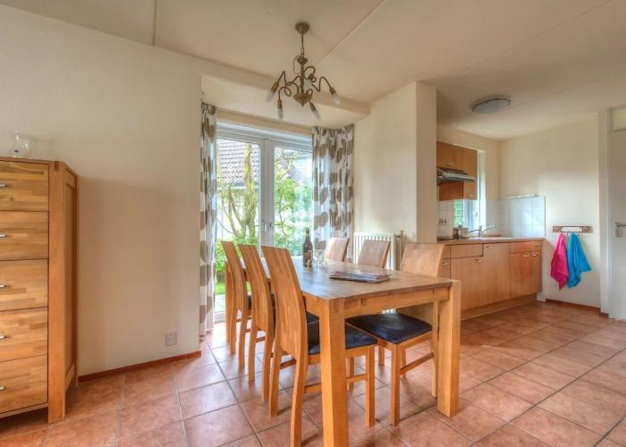 Well Furnished Villa With Garden Near the Beach