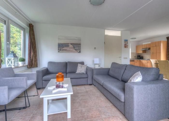 Detached Well-kept Villa With Garden, Near the Beach