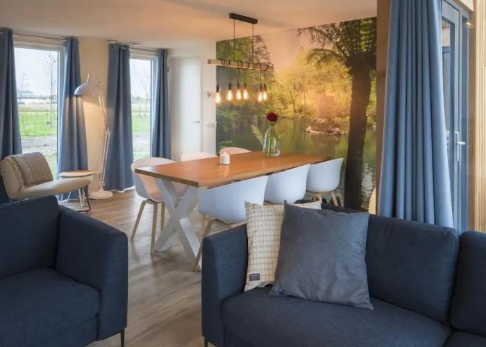 Modern Villa With 3 Bathrooms, Located Close to Lake Veere