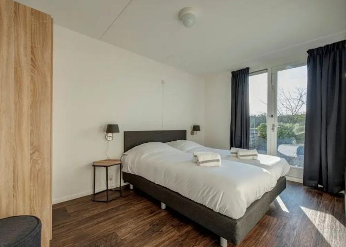 Restyled 2 Bathroom Holidayhome, sea Within Walking Distance