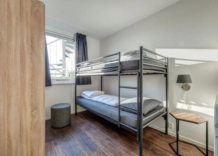 Restyled 2 Bathroom Holidayhome, sea Within Walking Distance