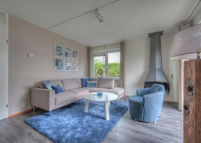 Comfortable Villa With Combi-microwave, Near the Beach