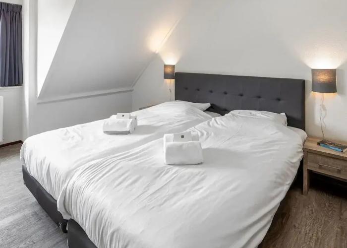 Restyled Villa With Dishwasher and Whirlpool, Near the Sea