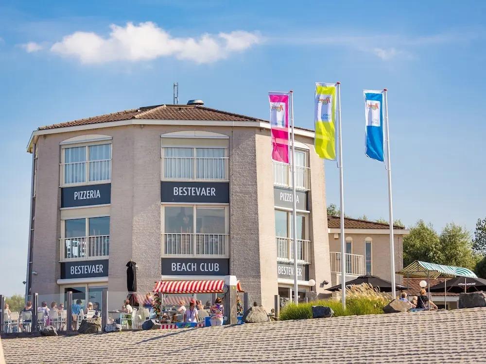 Comfortable Chalet With Dishwasher, Beach at Walkingdistance