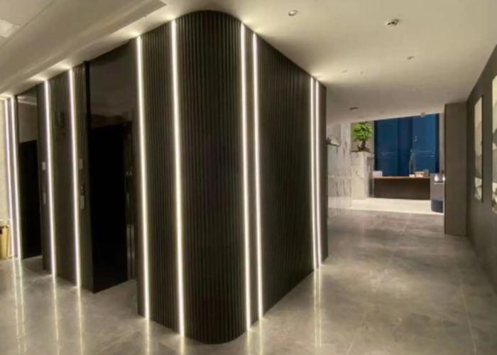 Sunshine Holiday Hotel