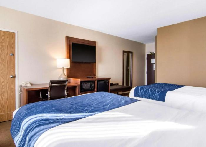 Comfort Inn & Suites Medicine Hat