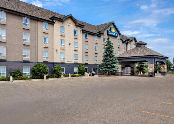 Days Inn by Wyndham Medicine Hat
