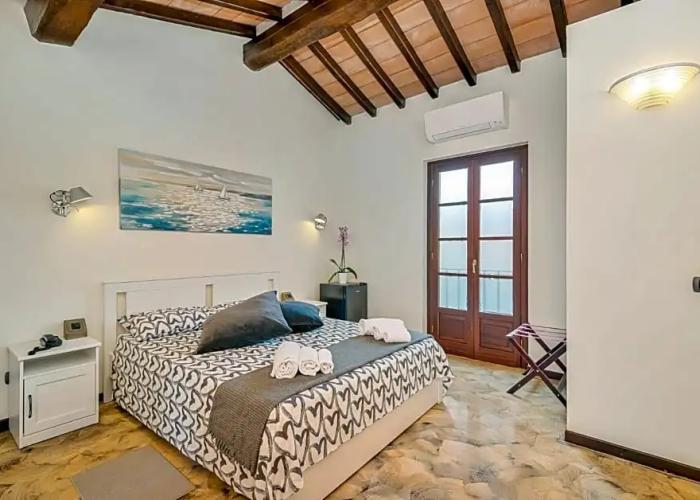 La Pietra