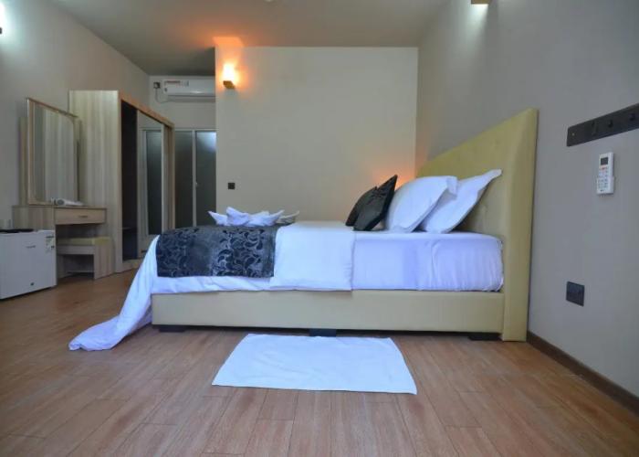 Ukulhas Beach Inn Hotel