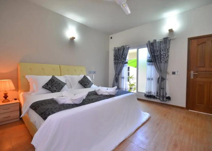 Ukulhas Beach Inn Hotel