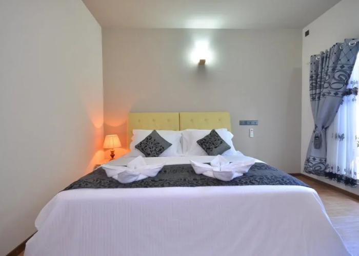 Ukulhas Beach Inn Hotel