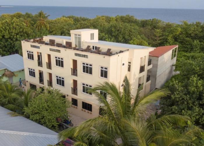 Paguro Beach Inn