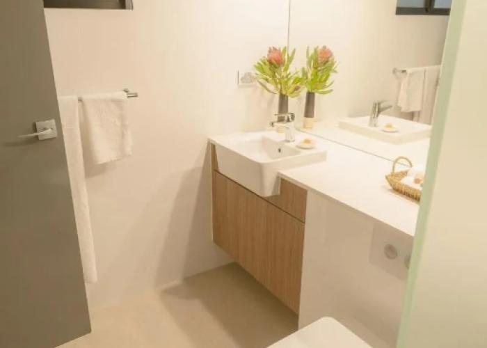 Olio Bello Lakeside Glamping