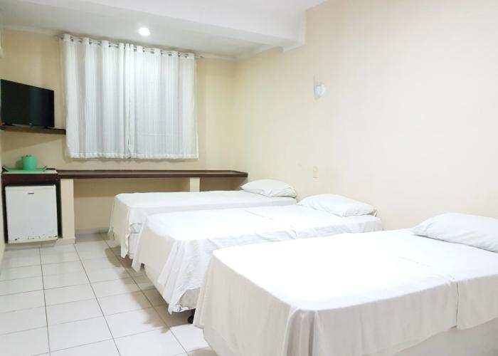 OYO Del Verde Hotel